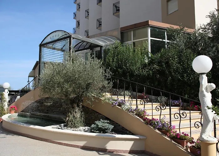 Hotel Plaza Llido Degli Estensi